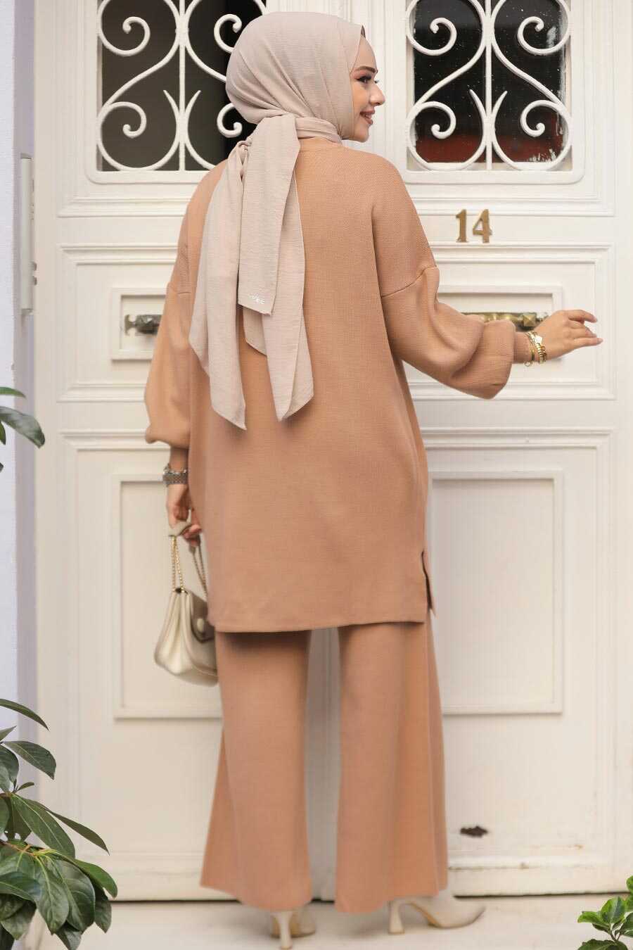 Almond Knitted Suit